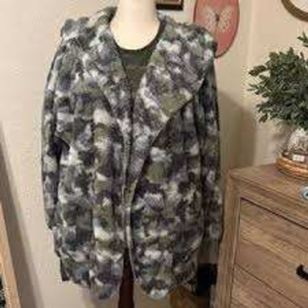 Hem & Thread Womens Sherpa Hooded Jacket One Size Light Camo Open Front Pockets